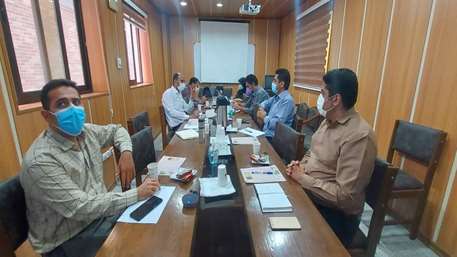  جلسه کارشناسان مدیریت خطر بلایا و حوادث معاونت بهداشتی برگزار شد   